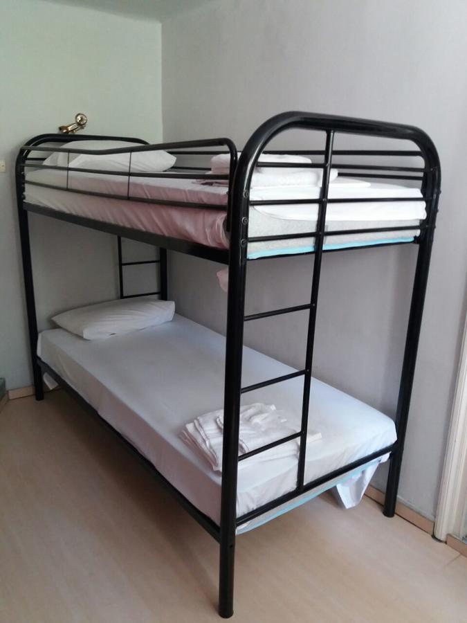 Hotel Feron Athena Bagian luar foto