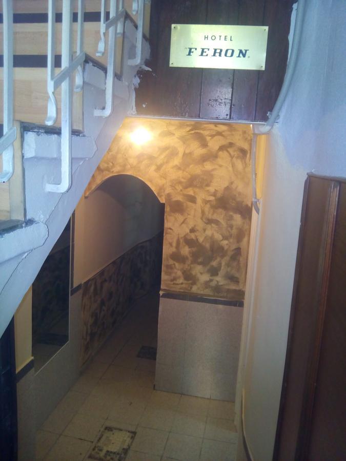 Hotel Feron Athena Bagian luar foto